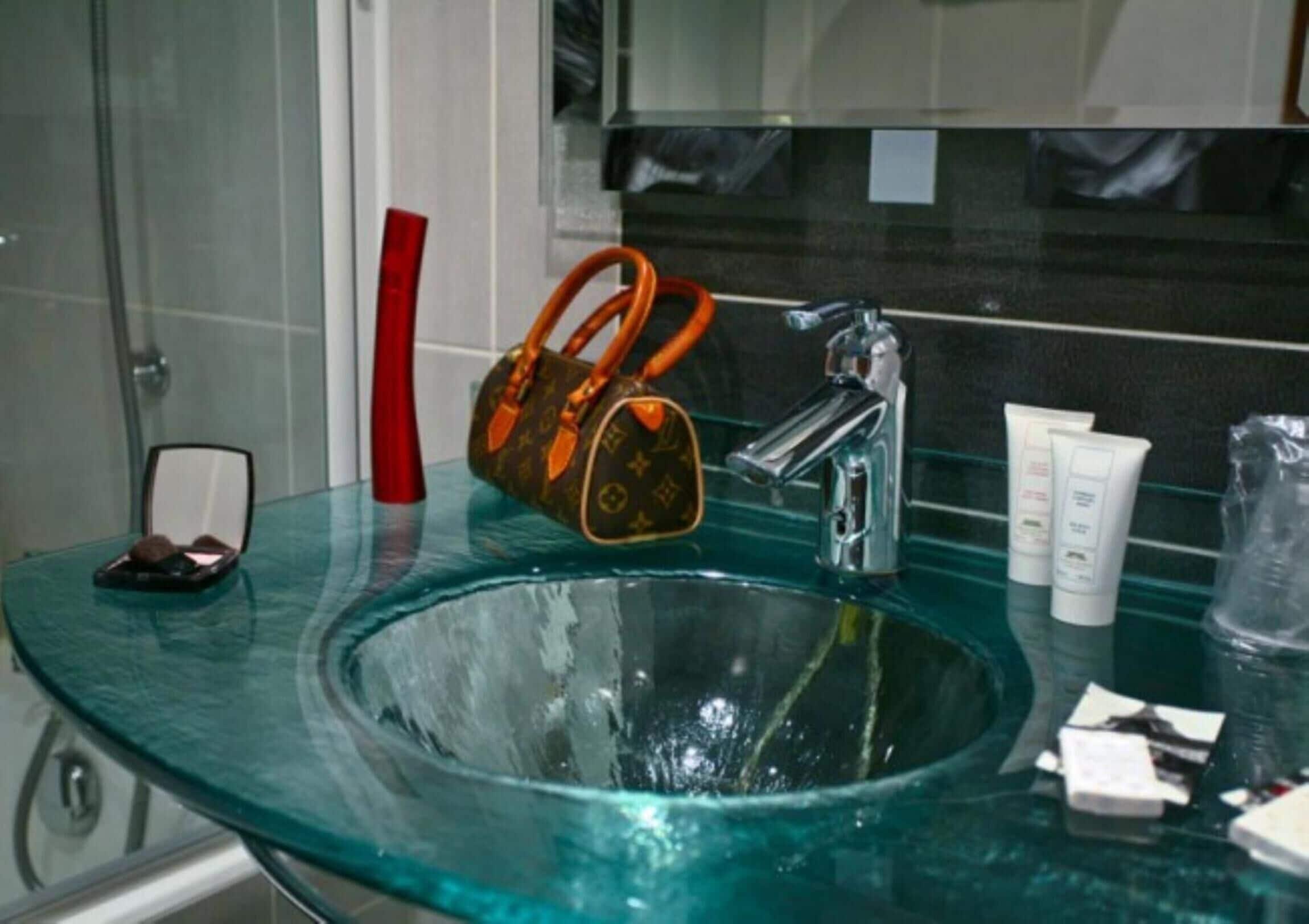 Convention Montparnasse Hotel 3*